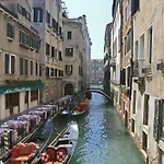 Vip Venice Apartments